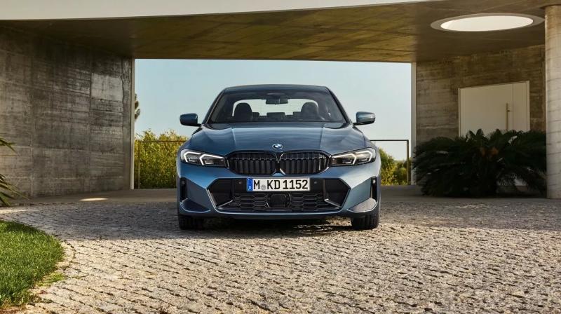 BMW обновила «трёшку». Меньше кнопок, лучше шасси и еще больше мощности