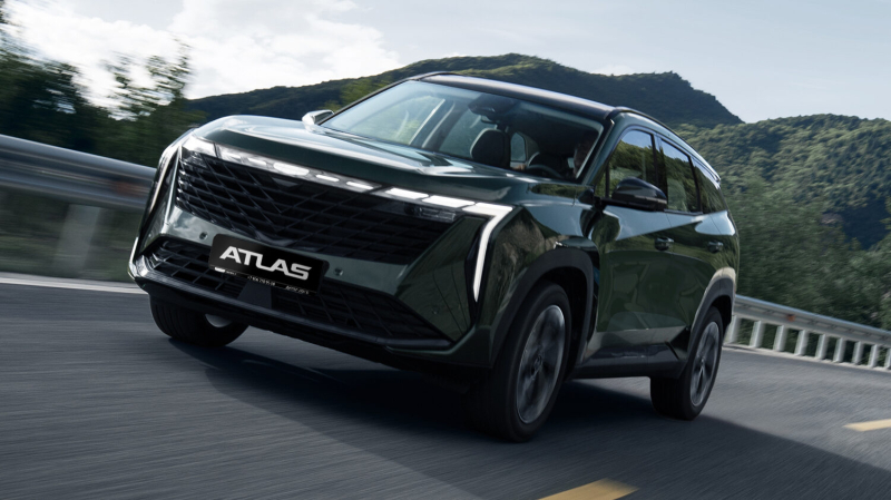 Новый Geely Atlas стал полноприводным