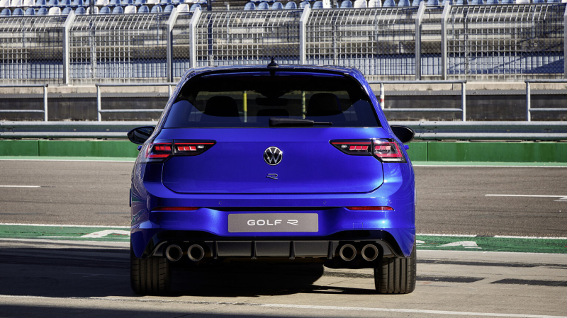 Volkswagen обновил «заряженный» Golf R. Как он изменился