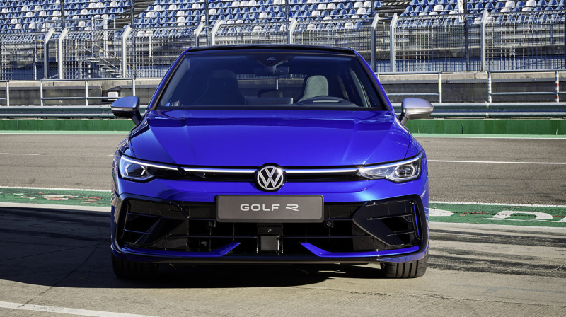 Volkswagen обновил «заряженный» Golf R. Как он изменился