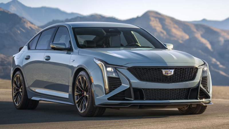 Cadillac CT5-V Blackwing получил спецверсию Precision Package. Чем она интересна