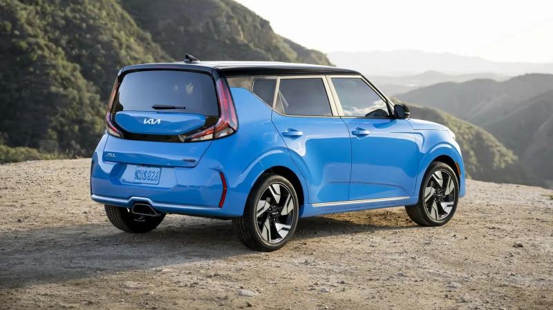 Представлен обновленный кроссовер Kia Soul. Что изменилось